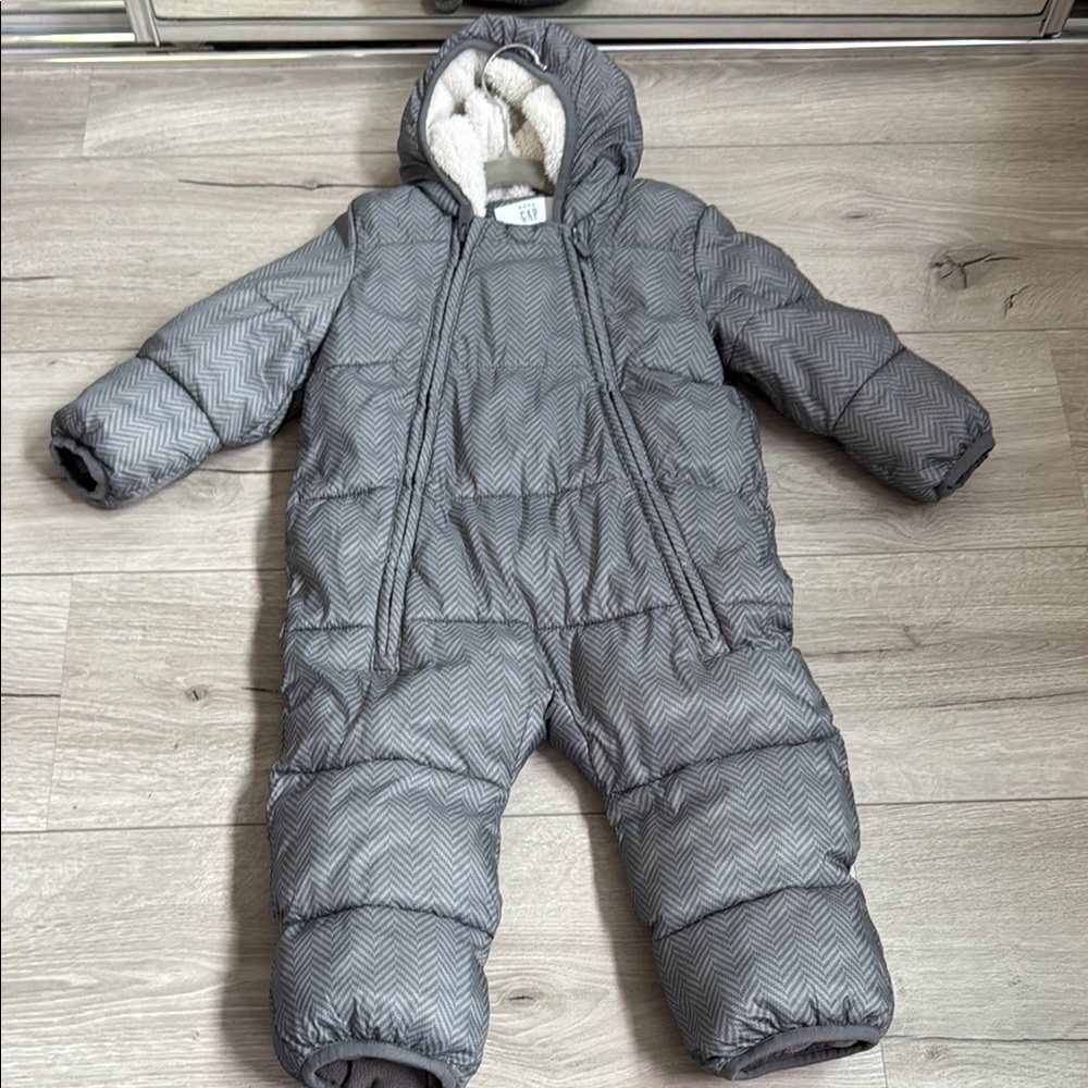 Baby Gap snowsuit 12-18mo